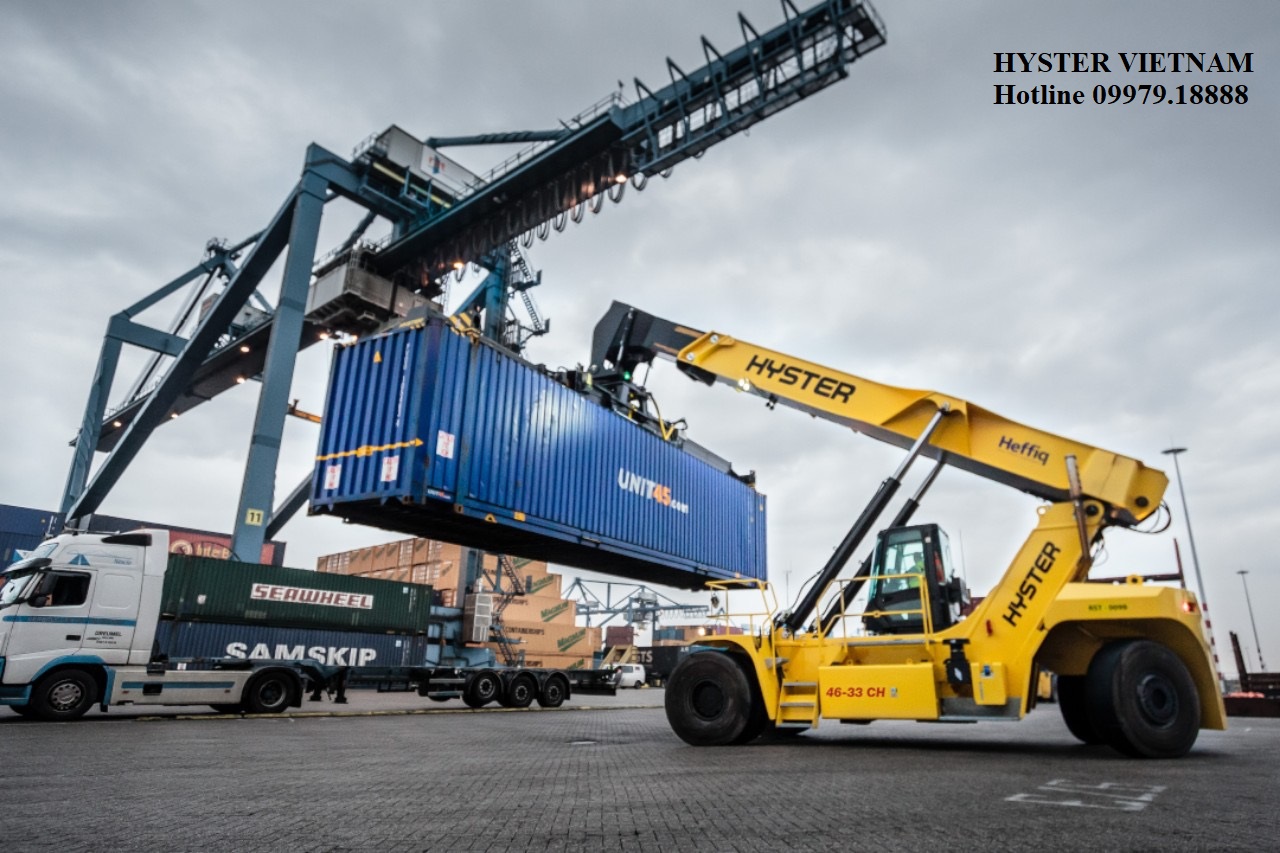 Xe nâng Container HYSTER sử dụng trong cảng tại Hải Phòng – Việt Nam